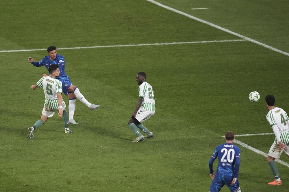 比塞克社媒回应转会传闻：让他们去说他们想说的